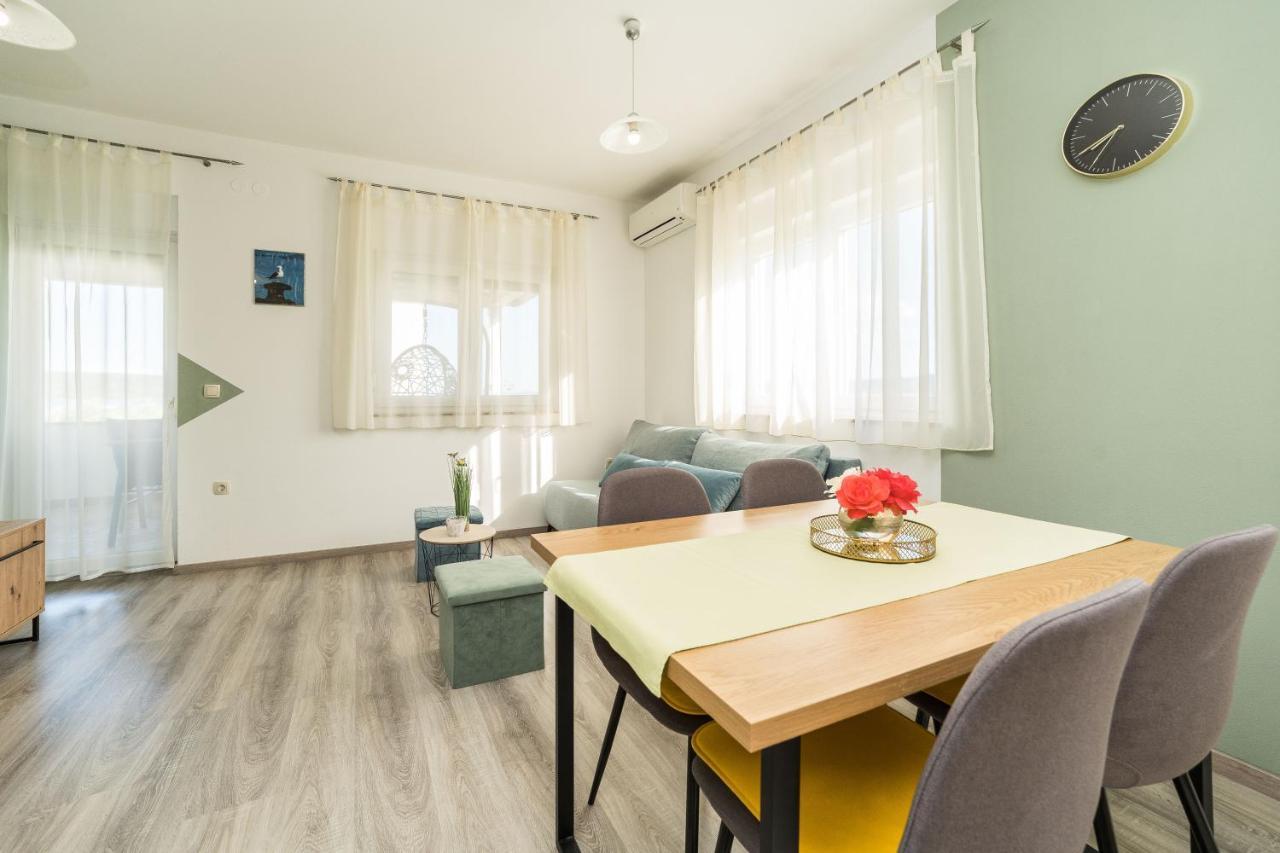 Apartments Matilda Sukošan Exteriör bild