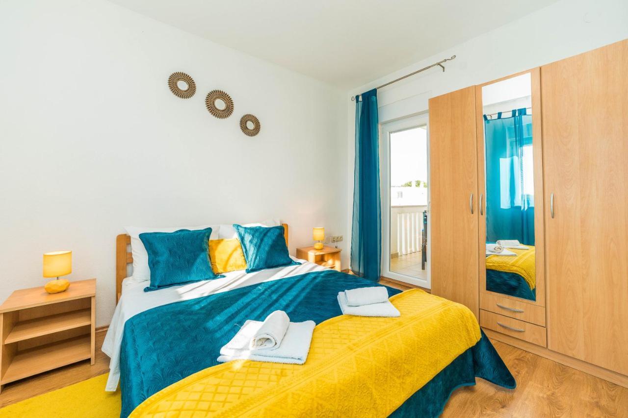 Apartments Matilda Sukošan Exteriör bild