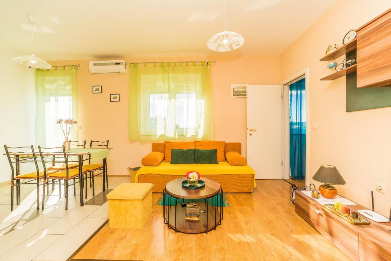 Apartments Matilda Sukošan Exteriör bild