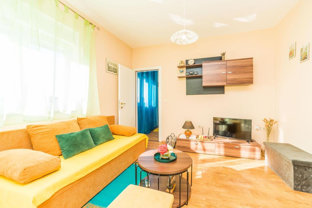 Apartments Matilda Sukošan Exteriör bild