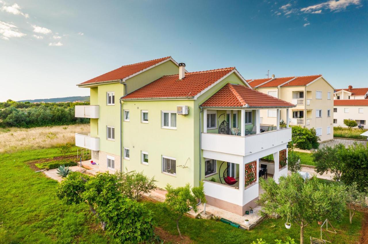 Apartments Matilda Sukošan Exteriör bild