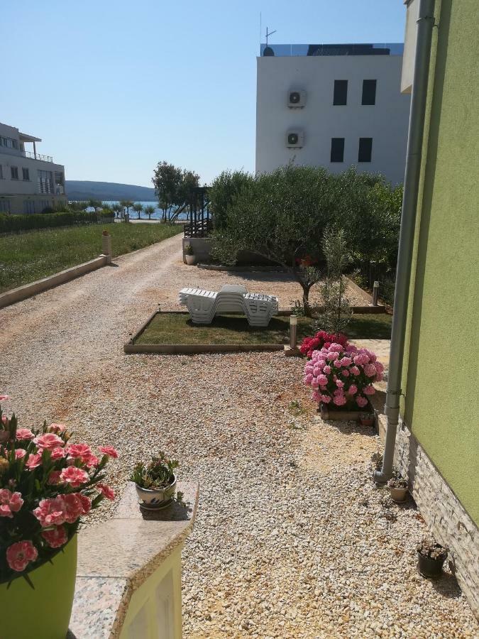 Apartments Matilda Sukošan Exteriör bild
